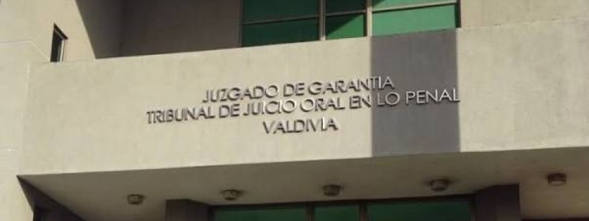 Juzgado de Garantía de Valdivia dicta condena por amenazas a fiscal y tenencia de armas, municiones y explosivos | Abogados Puerto Montt - Bufete de Abogados Puerto Montt