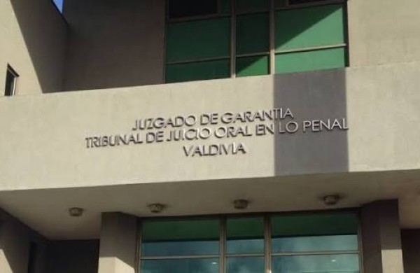 Juzgado de Garantía de Valdivia dicta condena por amenazas a fiscal y tenencia de armas, municiones y explosivos | Abogados Puerto Montt - Bufete de Abogados Puerto Montt